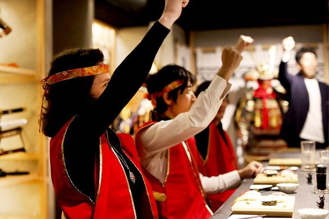sushi-making-in-an-interactive-samurai-experiencejin-asakusa
