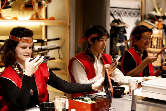sushi-making-in-an-interactive-samurai-experiencejin-asakusa