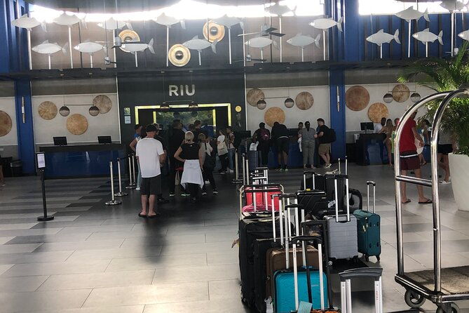 suv-transfer-from-the-airport-to-riu-hotels-in-punta-cana