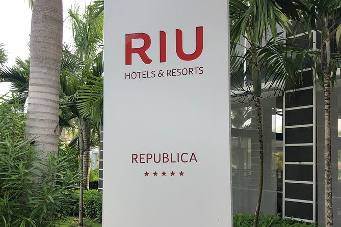suv-transfer-from-the-airport-to-riu-hotels-in-punta-cana