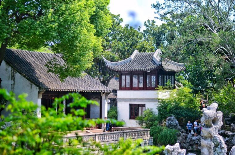 suzhou-gardens-and-tongli-or-zhouzhuang-water-town