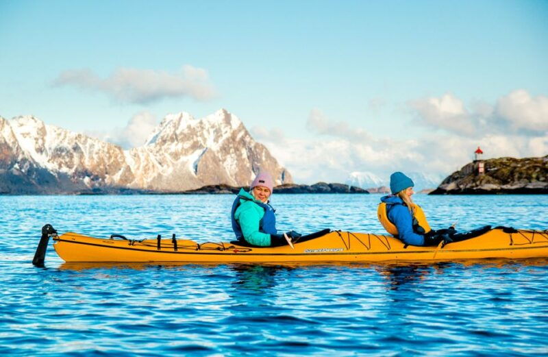 svolvaer-2-hour-winter-kayaking-adventure