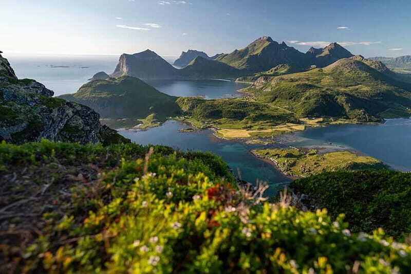 Svolvær: Guided Hike with Snacks - A Detailed Look at the Svolvær Guided Hike with Snacks