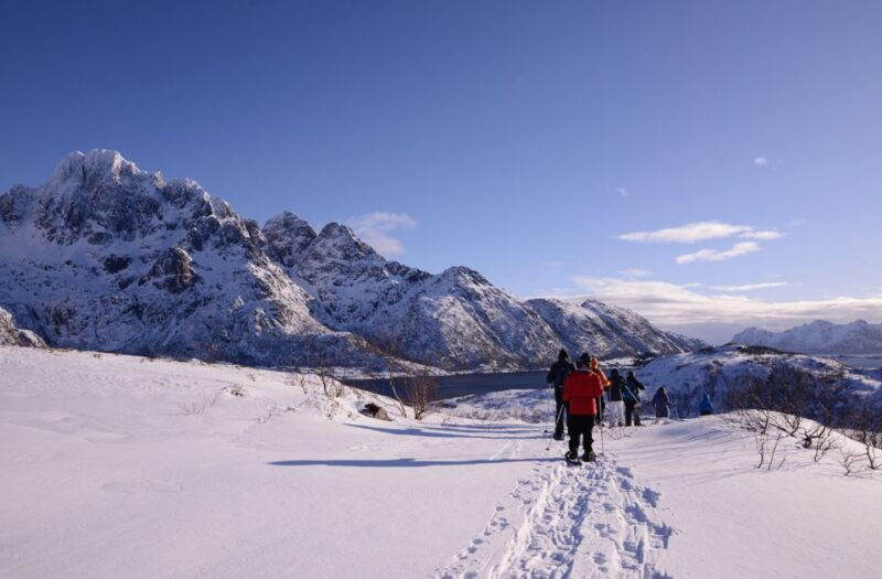 svolvaer-snowshoe-nature-explorer