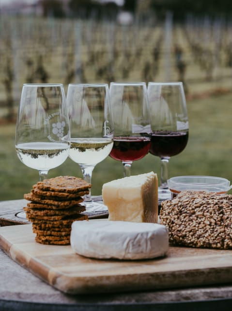 swan-valley-out-for-the-afternoon-wine-tasting-with-lunch