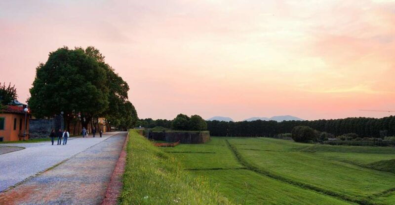 sweet-and-salty-lucca-by-e-bike