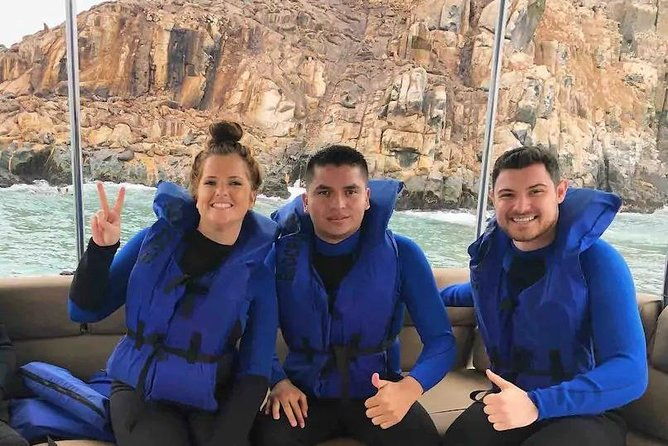 swimming-with-sea-lions-in-lima