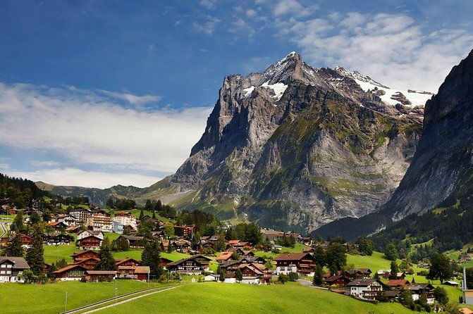 swiss-alps-interlaken-and-grindelwald-day-trip-from-zurich