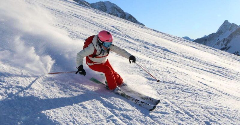 Switzerland: Private Skiing Day Tour for any level - An Introduction to the Private Swiss Ski Experience