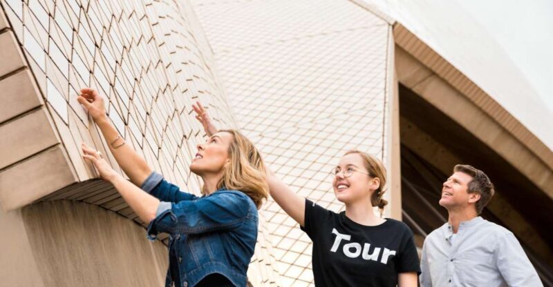 Sydney: 1-Hour Opera House Tour with Meal and Drink - The Sum Up