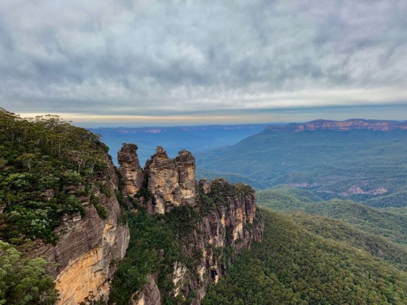 Sydney: Blue Mountains and Scenic World private day tour - Exploring the Blue Mountains in Style and Comfort