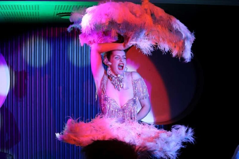 Sydney: Cabaret Dinner Show at the Honeycomb Club - Sydney: Cabaret Dinner Show at the Honeycomb Club