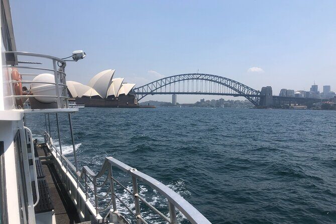 Sydney Combo: Morning Sightseeing to Bondi & Harbour Lunch Cruise - Exploring the Land: Sydney’s Highlights by Small Group