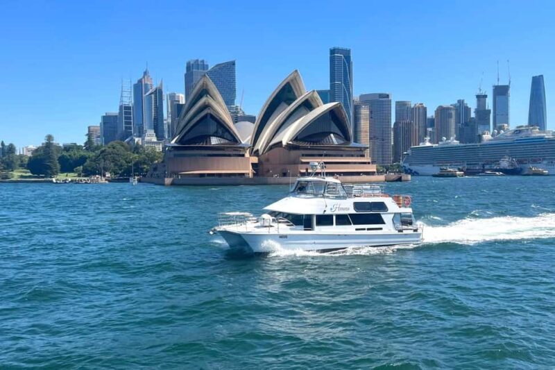 Sydney: Golden Glow Sunset Harbour Cruise with 1 Drink - Key Points