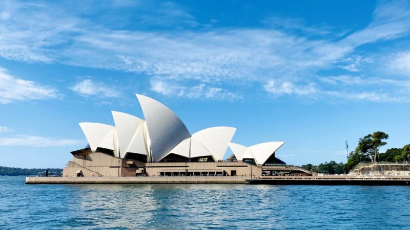 Sydney Half Day private tour: see Opera House, Bondi Beach - FAQs