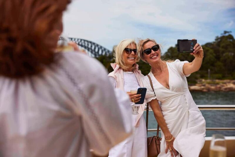 Sydney Harbour Experience 90-minute Sightseeing Cruise - Key Points