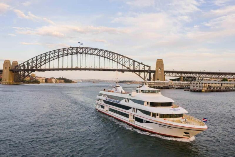 Sydney Harbour Experience 90-minute Sightseeing Cruise - Exploring the Sydney Harbour Experience