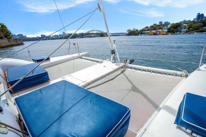 Sydney: Harbour Highlights & Aussie Bites Catamaran Cruise - The Aussie Bites & Drinks