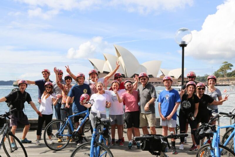 Sydney Highlights 2.5-Hour Bike Tour - Key Points