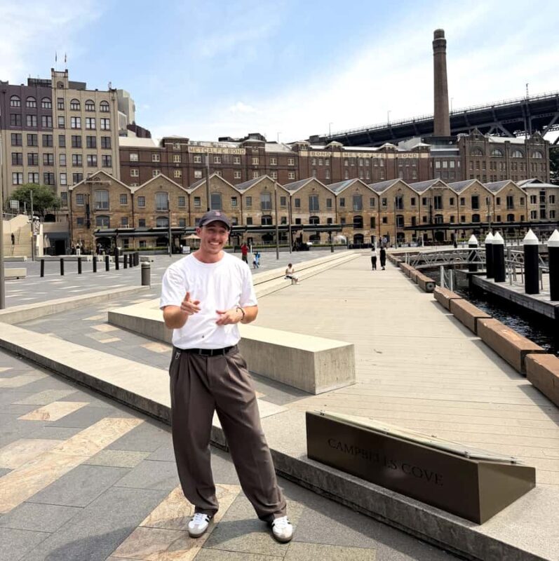 Sydney Highlights Walking Tour: Bridge Rocks House - The Sum Up