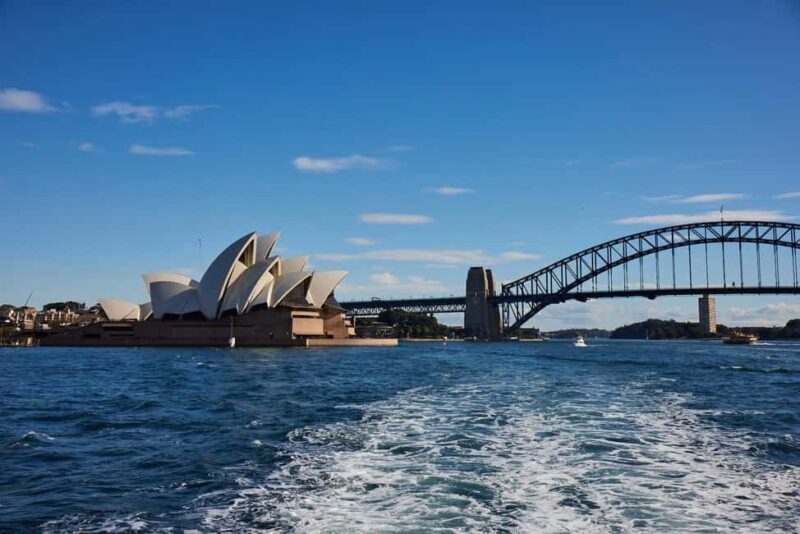 Sydney: Mother's Day Harbour Cruise with Lunch and Drinks - Key Points