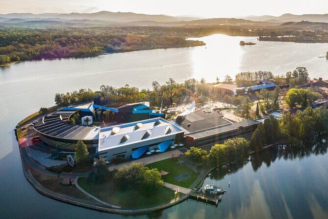 Sydney: PRIVATE Canberra & Southern Highlands Luxe Tour (12h) - Canberra’s Civic and Diplomatic Heart