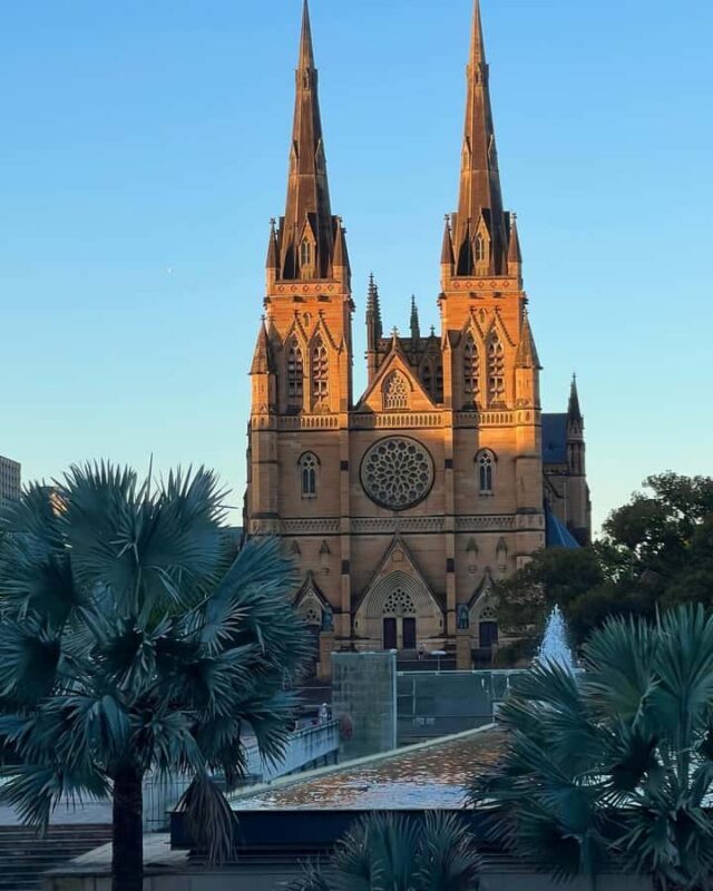 Sydney: Private Full-Day City Tour with Local Expert Guide - Exploring Sydney in Style and Comfort