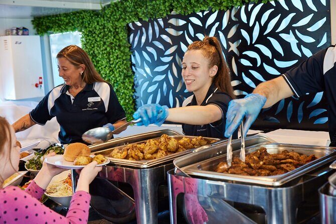 Sydney Whale-Watching Cruise Including Lunch or Breakfast - Who Will Love It?