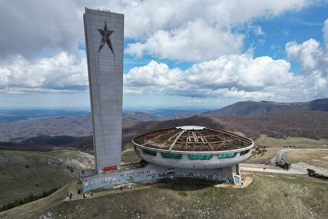 symbol-of-the-communism-buzludzha-monument-and-the-rose-valley
