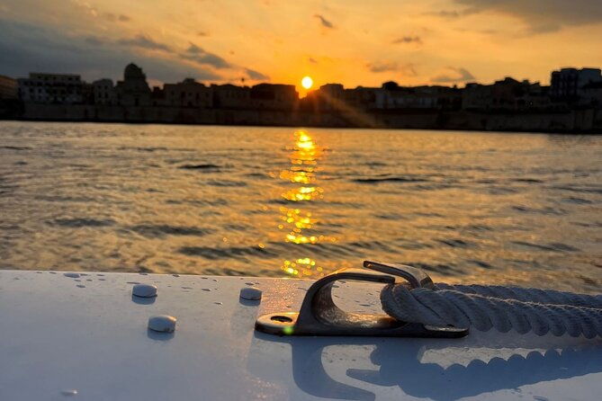syracuse-boat-tour-with-aperitif-2-hours