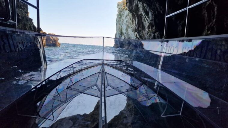 syracuse-coast-and-sea-caves-full-transparent-boat-tour