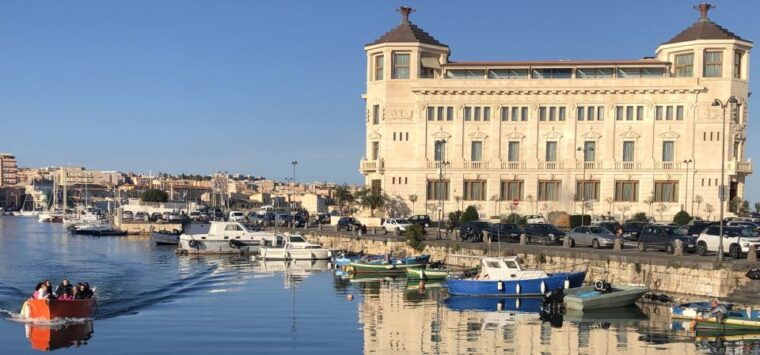 syracuse-ortigia-boat-trip-with-caves-and-pillirina
