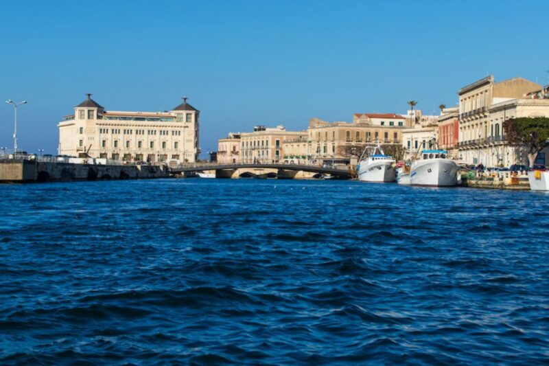 syracuse-ortigia-island-boat-tour-with-lunch-and-wine