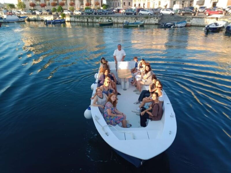 syracuse-ortigia-island-sea-caves-boat-trip-with-prosecco