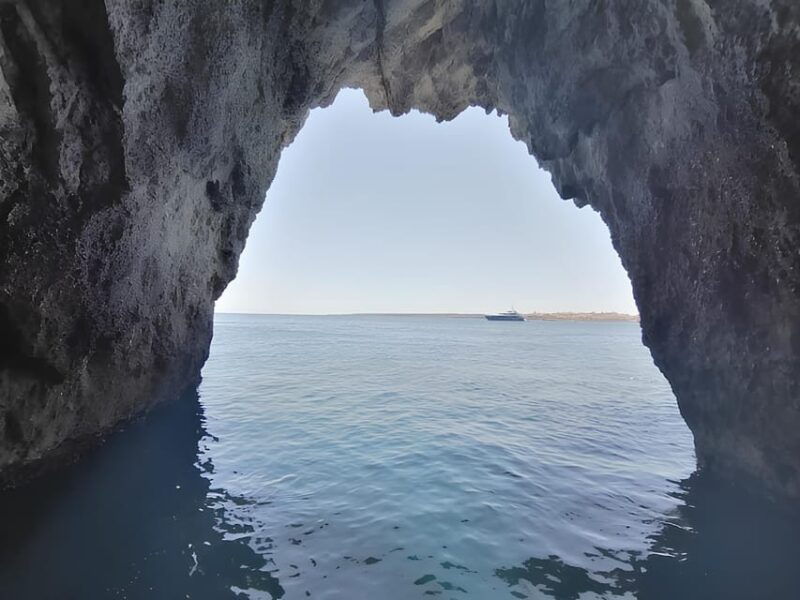 syracuse-pillirina-ortigia-sea-caves-and-snorkeling