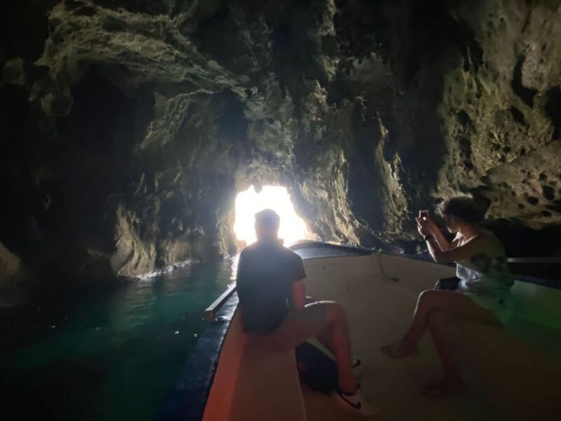 syracuse-private-boat-trip-with-prosecco-aperitif