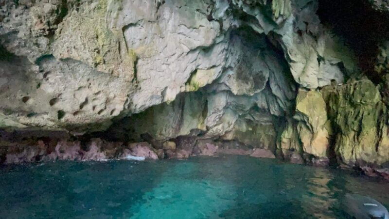 syracuse-private-boat-trip-with-prosecco-aperitif