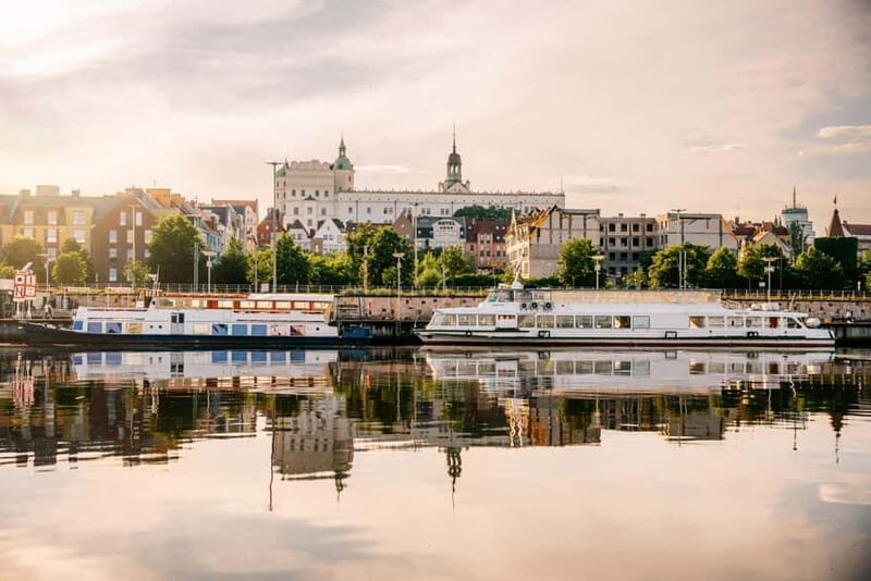 Szczecin: Chocolate cruise with a polish guide - An authentic, flavorful cruise experience in Szczecin