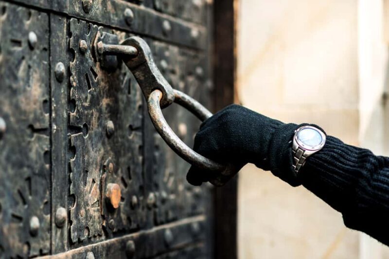 Szczecin: Spy-Themed Walk & Game with Host - Practical Details