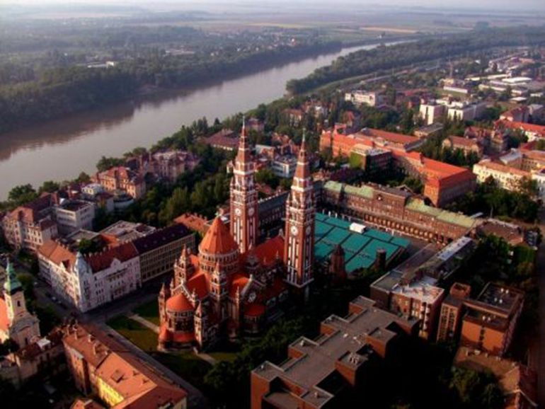 szeged-full-day-private-sightseeing-tour-from-budapest
