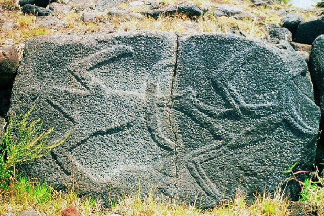 t2-the-must-haves-of-rapa-nui-non-cruise-visitors