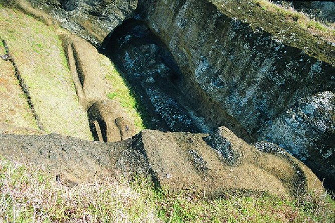 t2-the-must-haves-of-rapa-nui-non-cruise-visitors