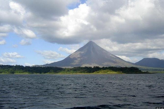 tabacon-resort-and-arenal-volcano-fortuna-waterfall-from-san-jose