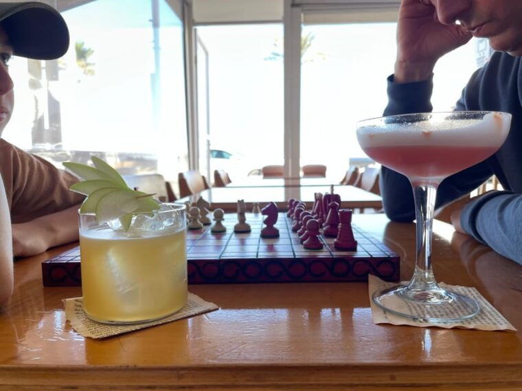 table-zero-cocktail-night-in-style-with-tapas-included