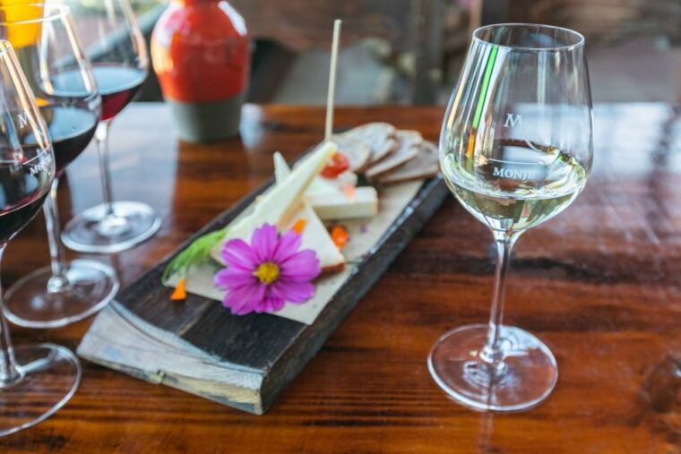 tacoronte-guided-winery-tour-with-wine-and-cheese-tastings
