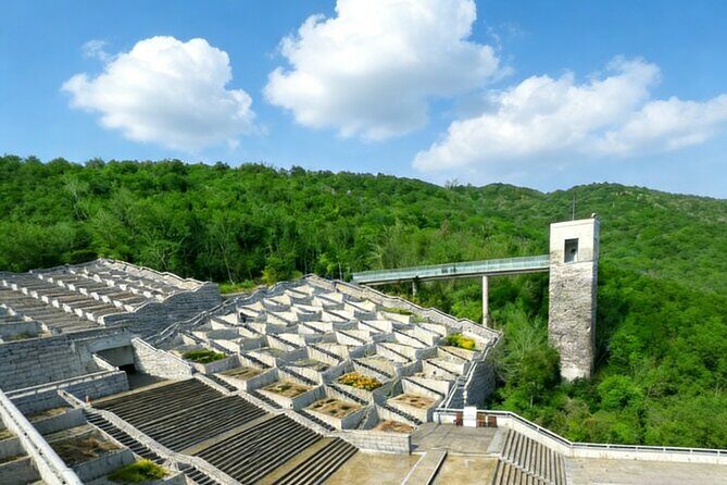 Tadao Ando's Architectural Aesthetics Journey in Kansai - Additional Highlights: Mountain and Sea Corridors