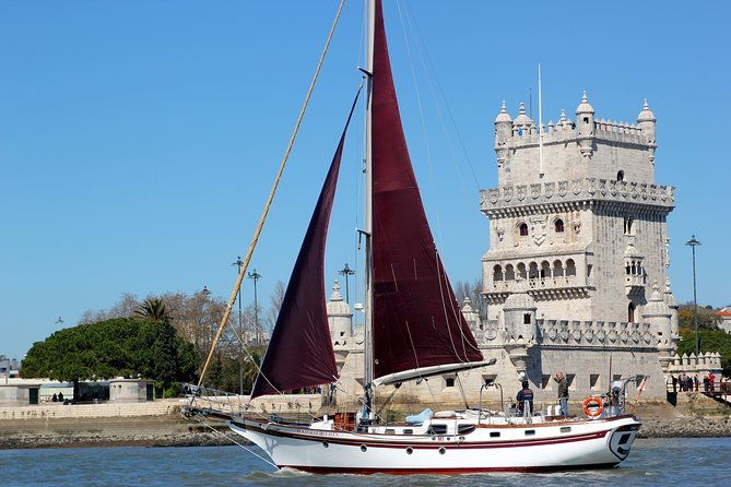 tagus-river-private-tour-on-vintage-sailboat