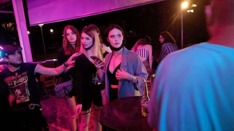 taichung-crawl-bar-nightclub-tourfun-dance-of-guide
