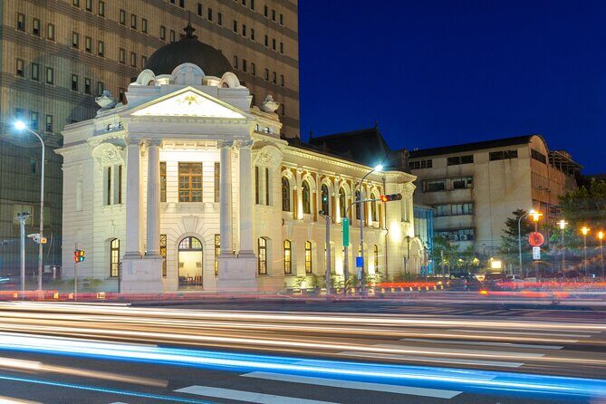 Taichung Private Custom Walking Tour with A Guide - Key Points