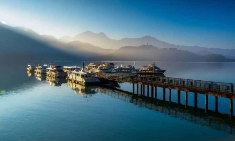 Taichung: Sun Moon Lake, Cingjing Farm & Skywalk Tour - Key Points